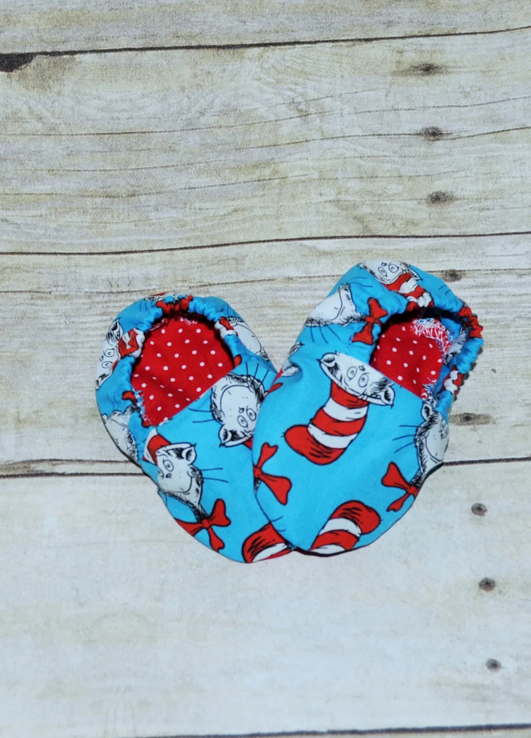 dr seuss crib shoes, cat in the hat crib shoes, blue and red crib shoes, cake smash shoes, made to match