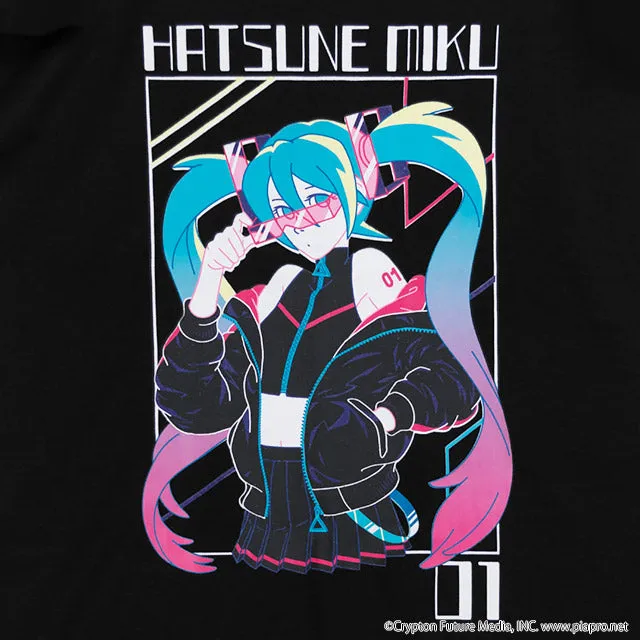 Listen Flavor x Hatsune Miku t-shirt with arm warmers