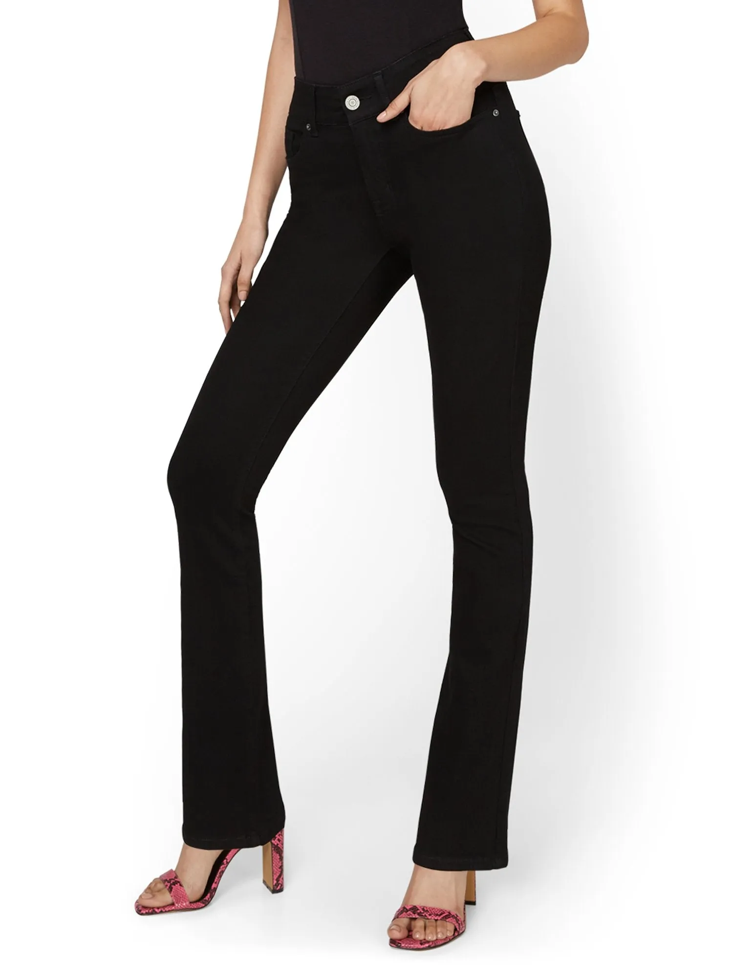 Mya Curvy High-Waisted Bootcut Jeans - Black