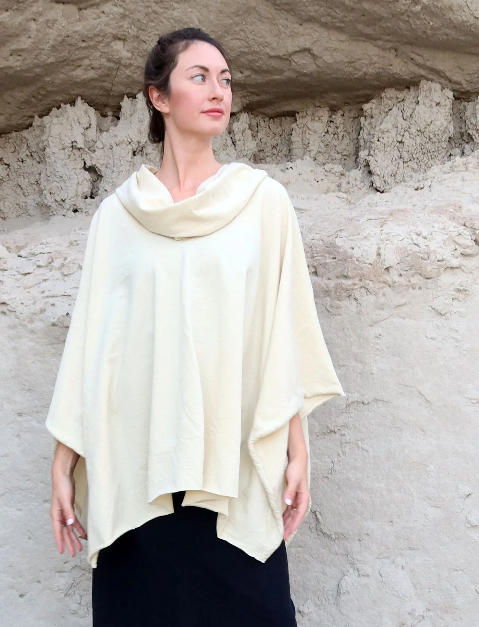 ORGANIC WOOL Nomad Aphrodite Cape