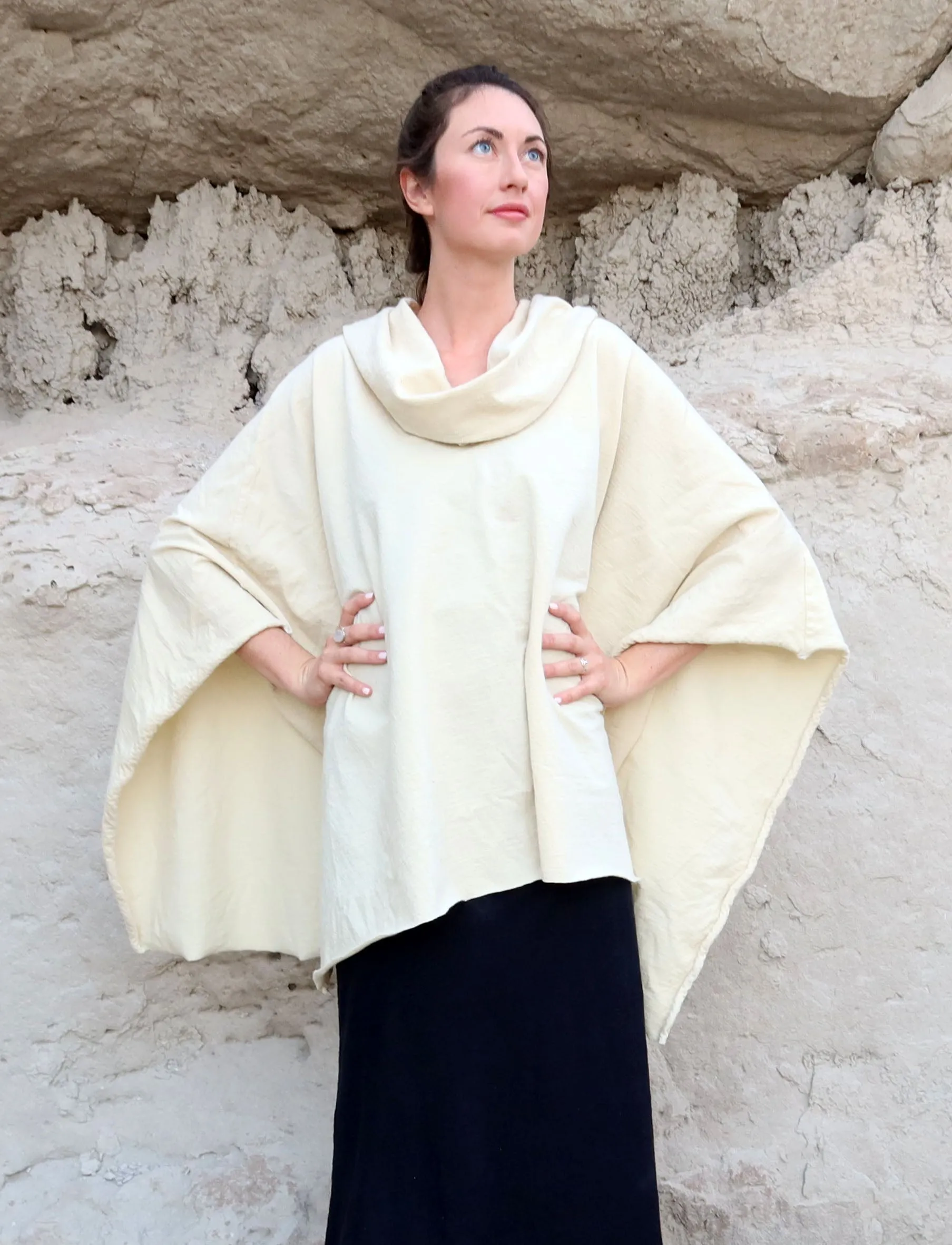 ORGANIC WOOL Nomad Aphrodite Cape