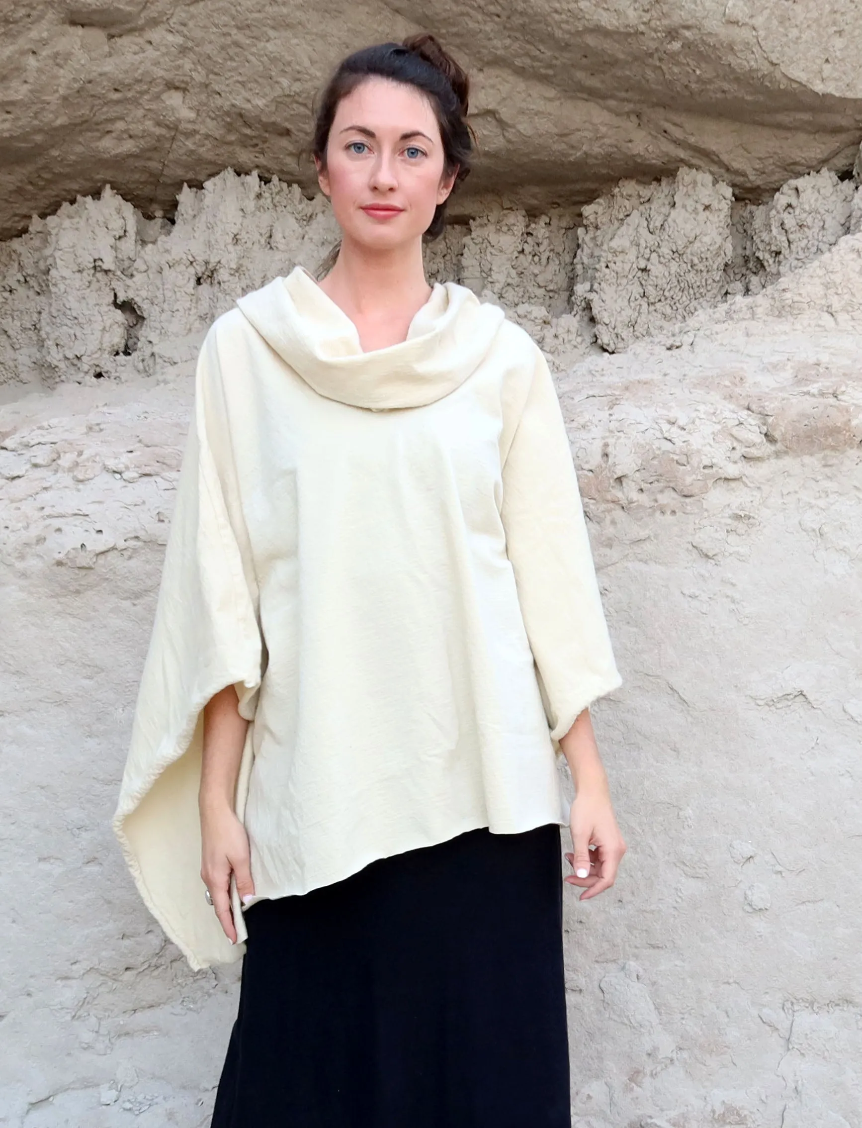 ORGANIC WOOL Nomad Aphrodite Cape