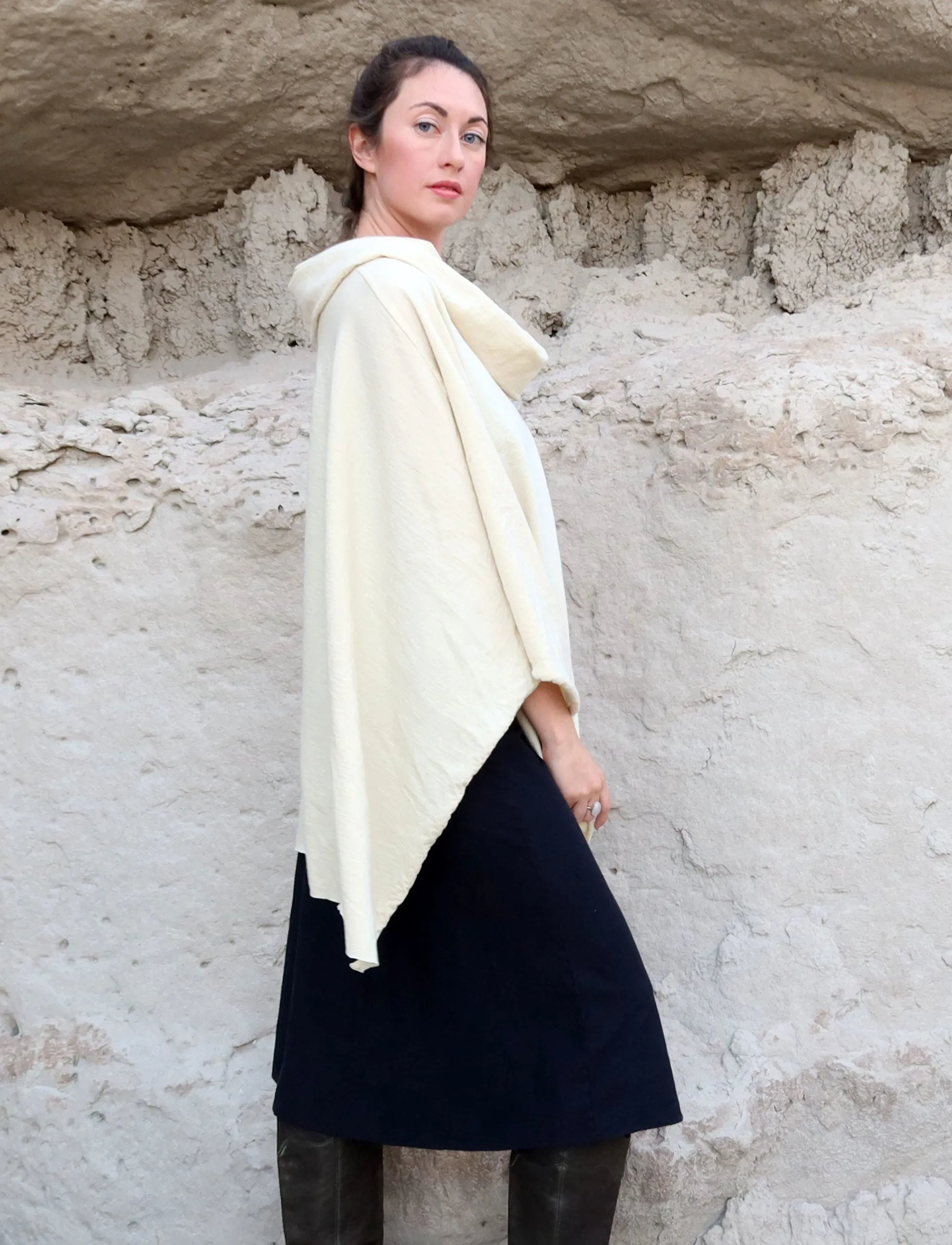 ORGANIC WOOL Nomad Aphrodite Cape