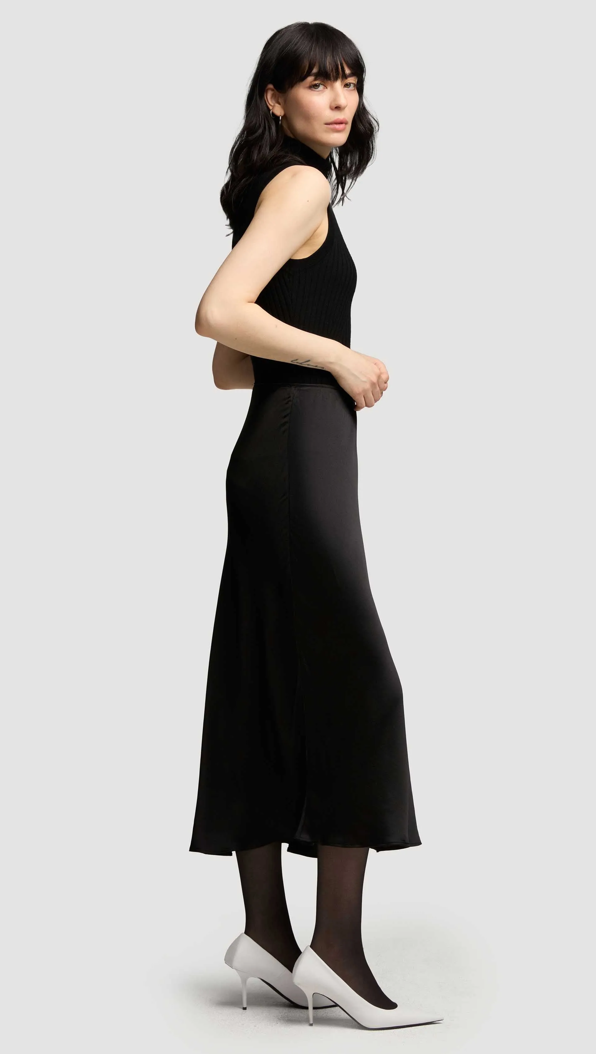 Sleeveless Turtleneck in Stretch Wool | Black