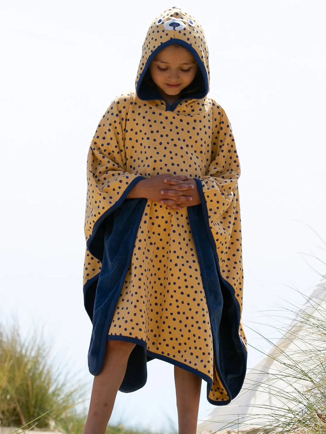 Spotty cub beach poncho