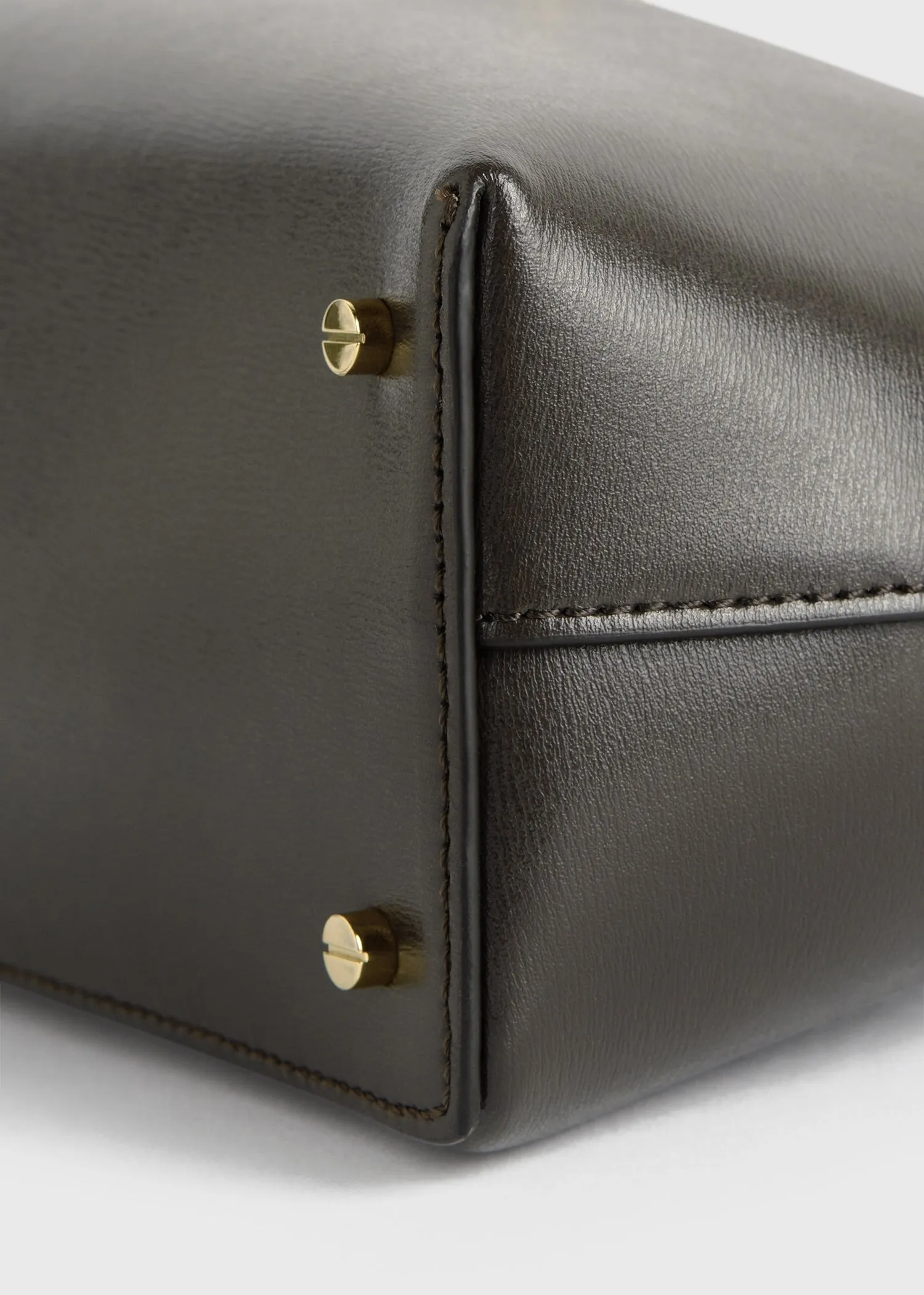 T-Lock leather clutch bark